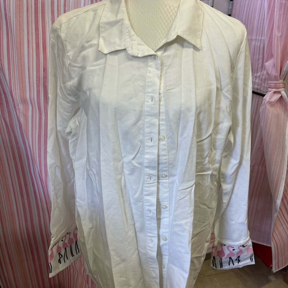 NWT Flamingo 🦩 on White Button-down Shirt - Picture 3 of 6